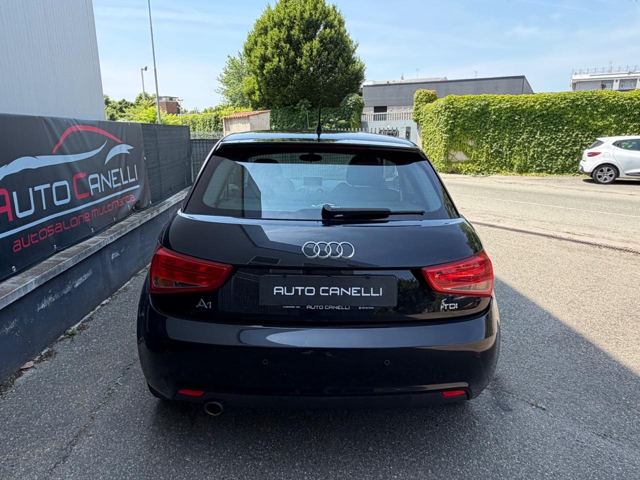 Audi A1 1.6 TDI 105 CV Attraction NEOPATENTATI OCCASIONE