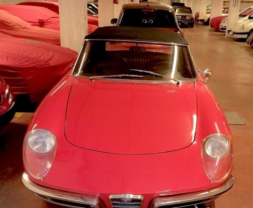 Alfa Romeo Spider 1600 OSSO DI SEPPIA