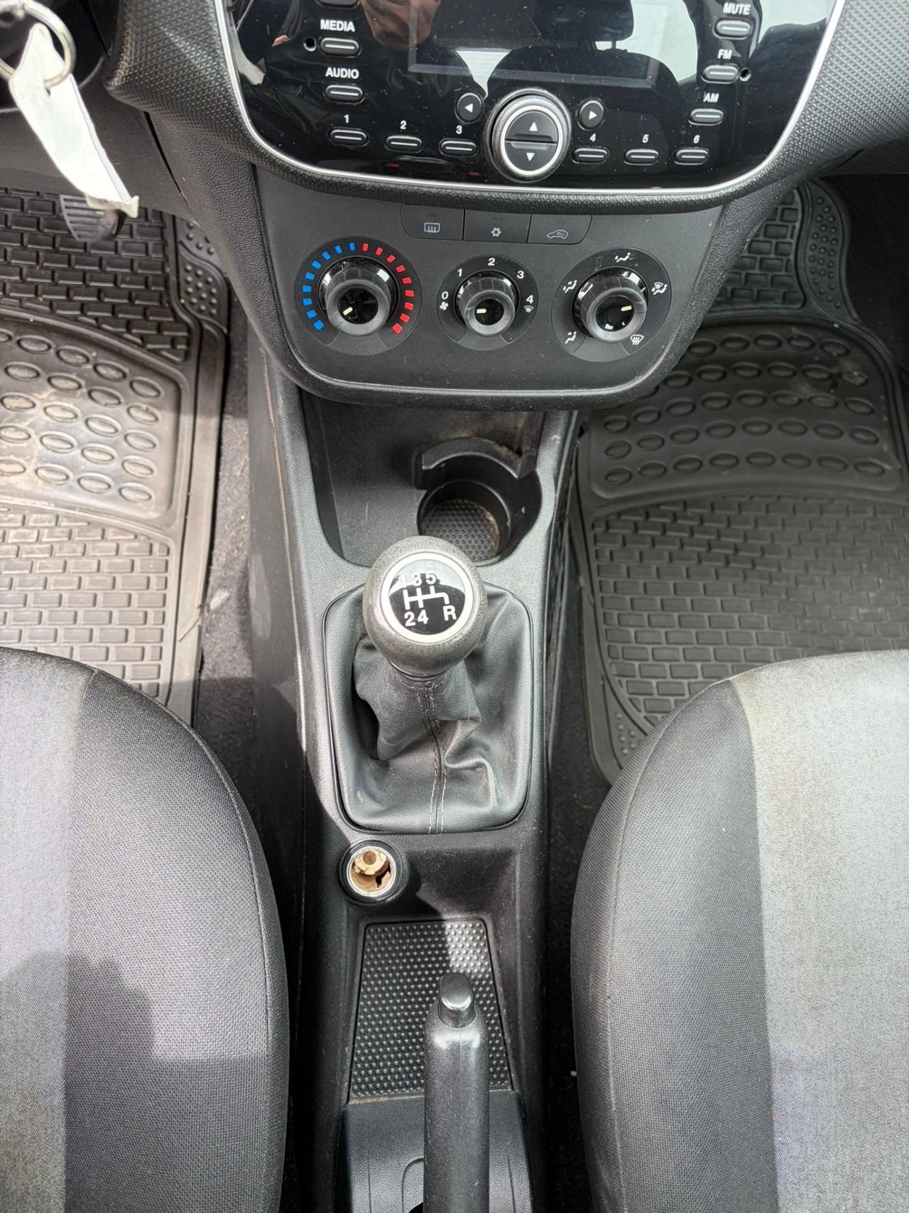 Fiat Punto 1.4 8V 5 porte Natural Power Street