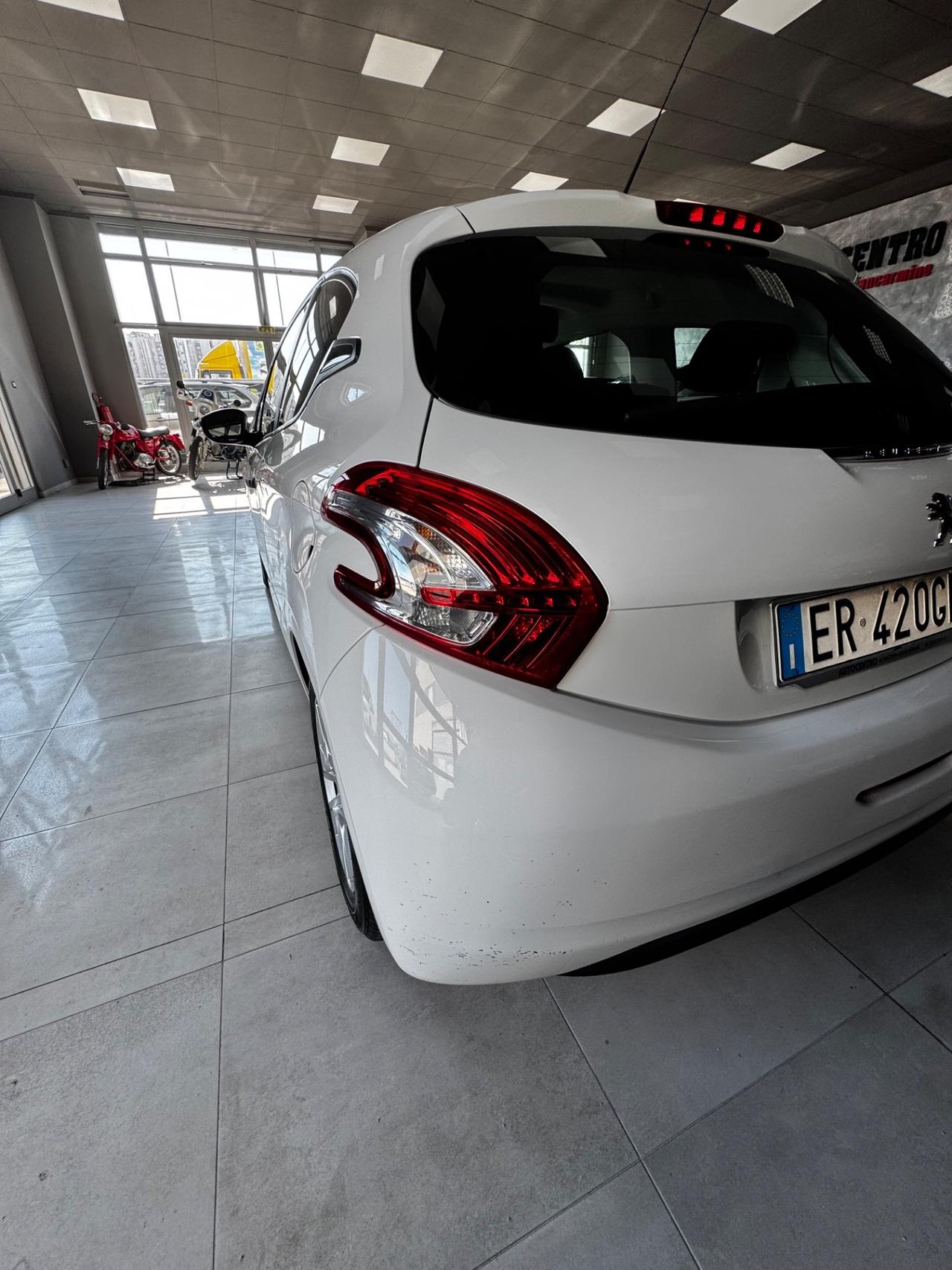 PEUGEOT 208 1.0 BENZINA 68.000KM