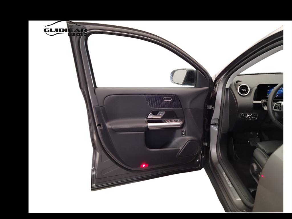 Mercedes-Benz GLA-H247 2023 - GLA 200 d Progressive Advanced auto