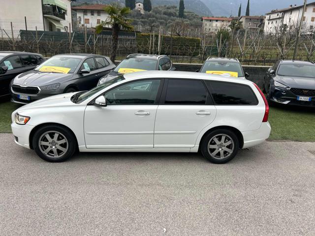 VOLVO V50 SUMMUM