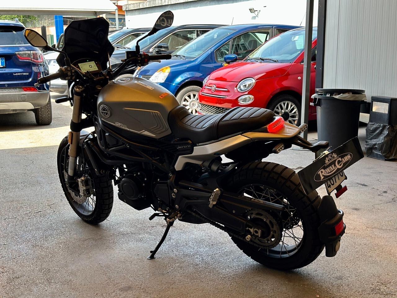 Benelli Leoncino 800 Trail