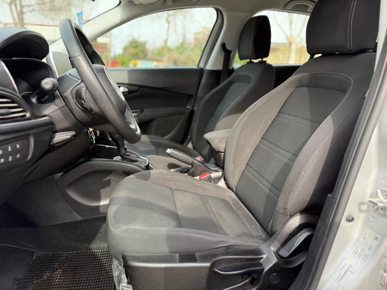 FIAT Tipo 2019 1.6Mtj Lounge 120cv Cambio Automatico