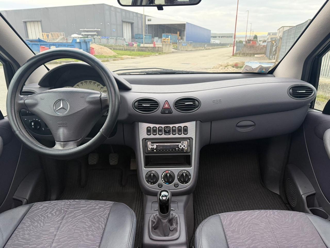 Mercedes-benz A 160 BlueEFFICIENCY 156000 km