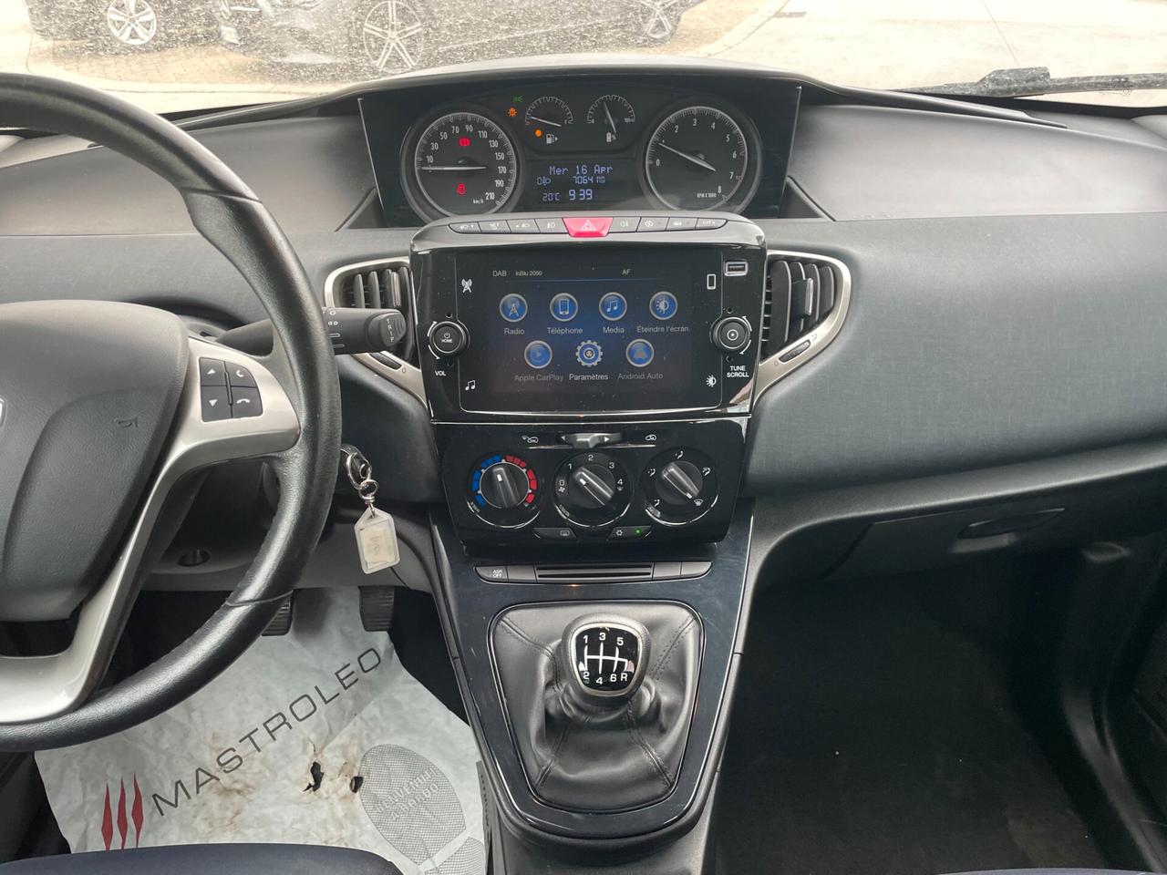 Lancia Ypsilon 1.0 FireFly 5 porte S&S Hybrid Silver