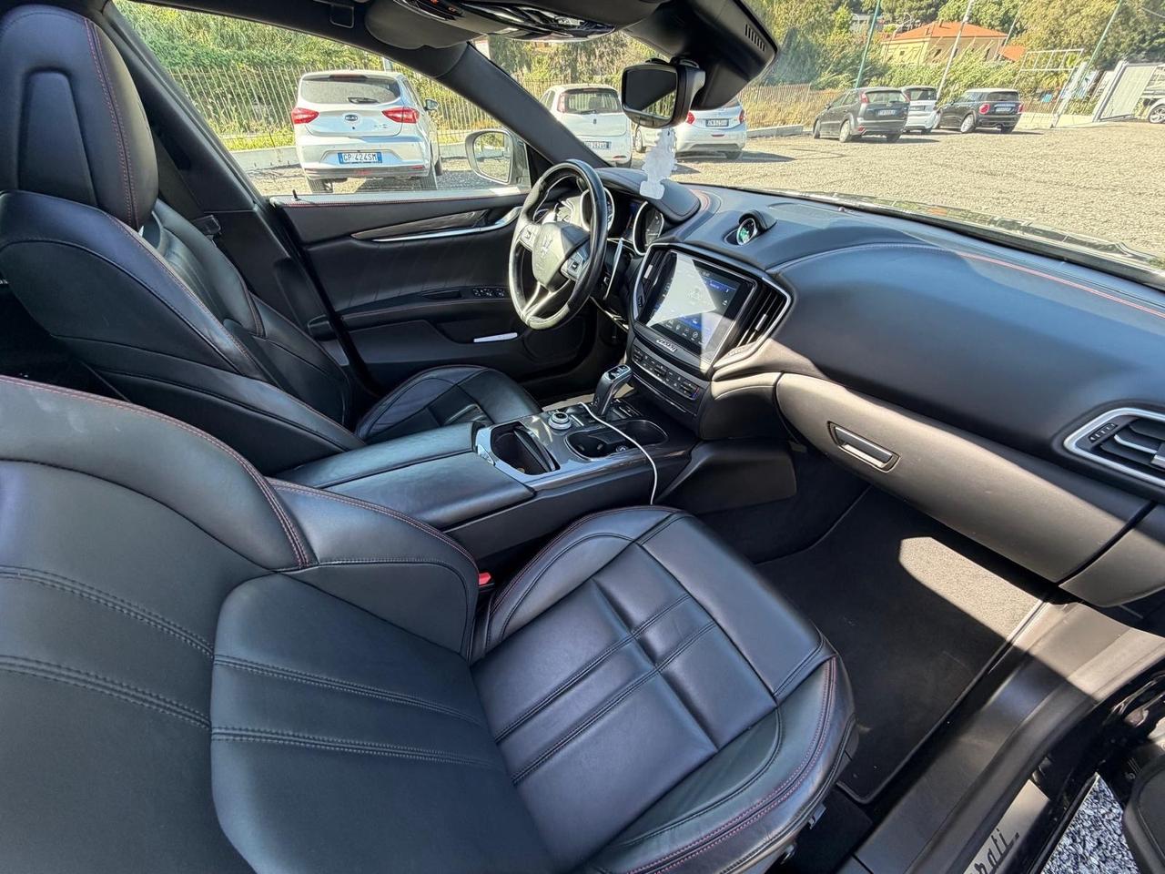 Maserati Ghibli V6 Diesel Nerissimo Edition