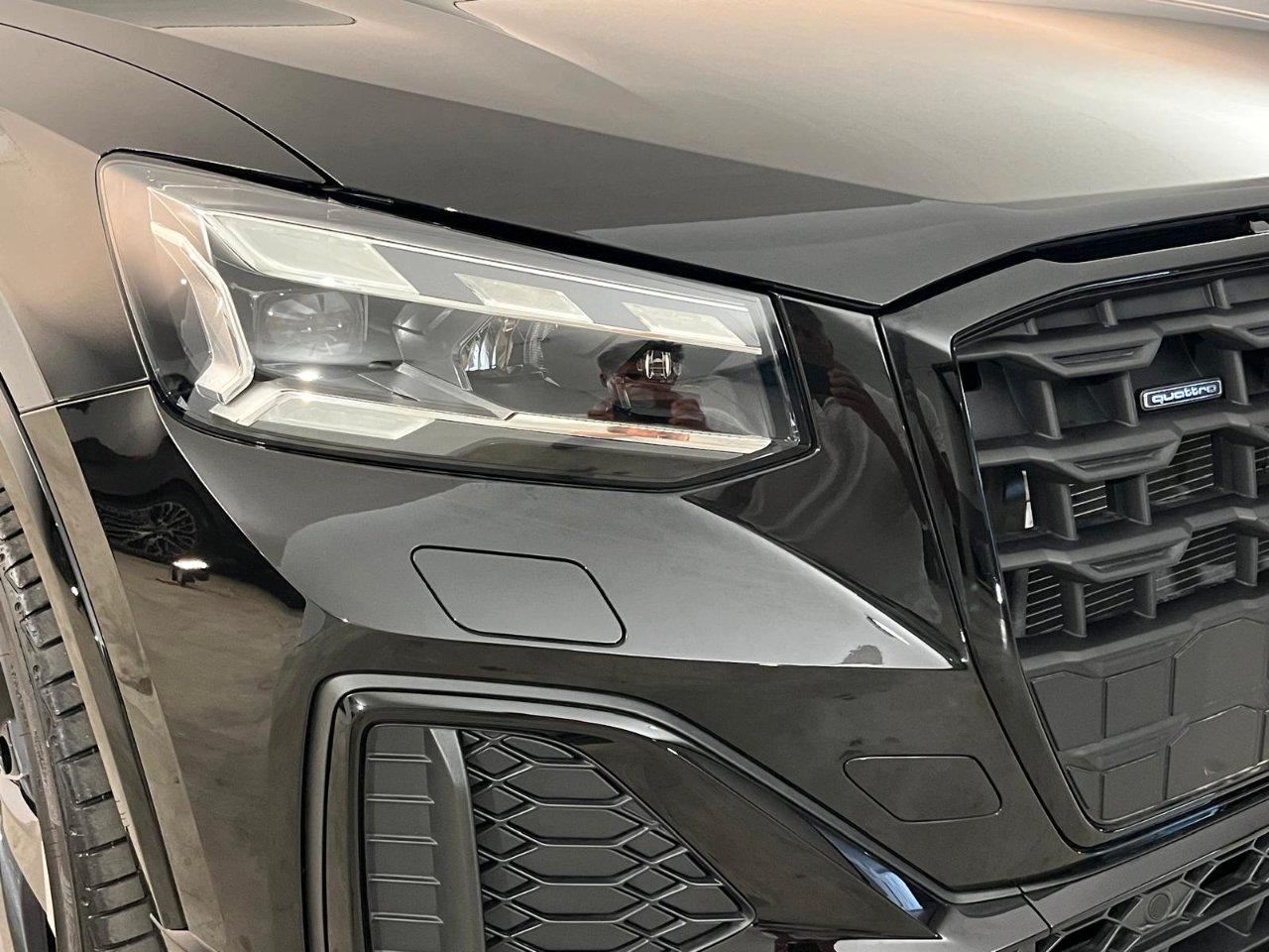 Audi Q2 40 2.0 tfsi Identity Black quattro s-tronic COMPETITION