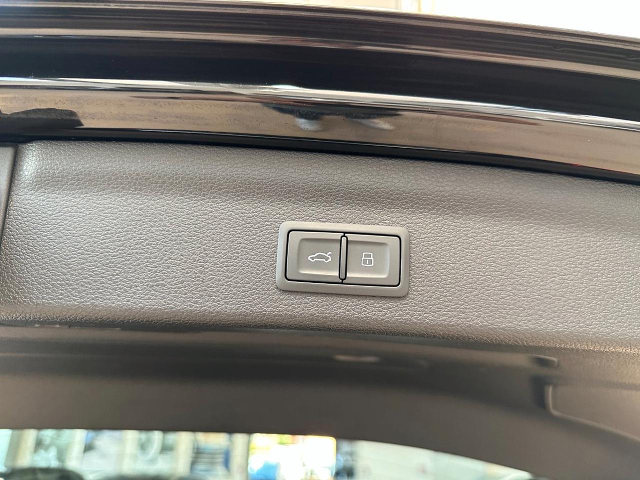 Audi Q3 40 2.0 tfsi S line quattro s-tronic-19"-Led Matrix-Tetto