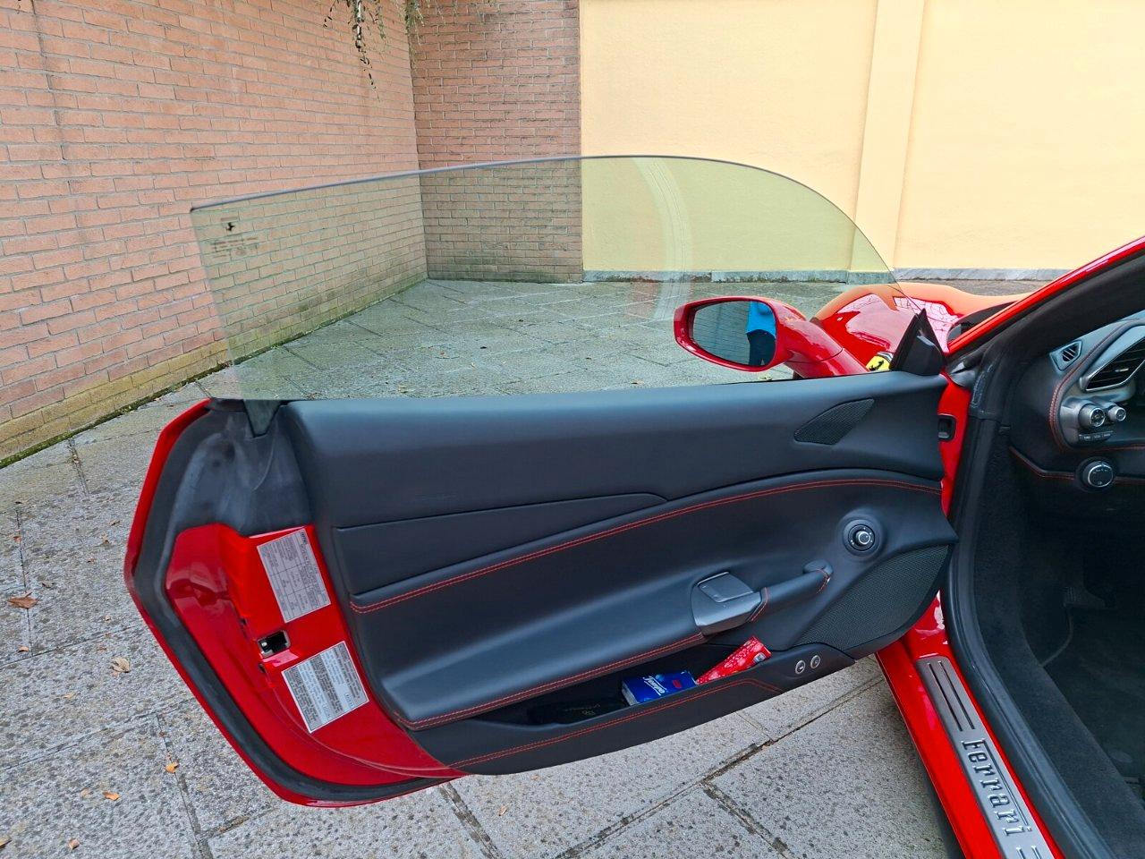 Ferrari 488 Coupe 3.9 GTB dct