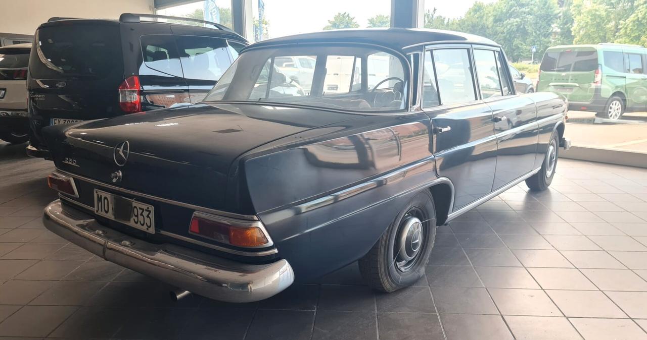 Mercedes-benz 230 W 110