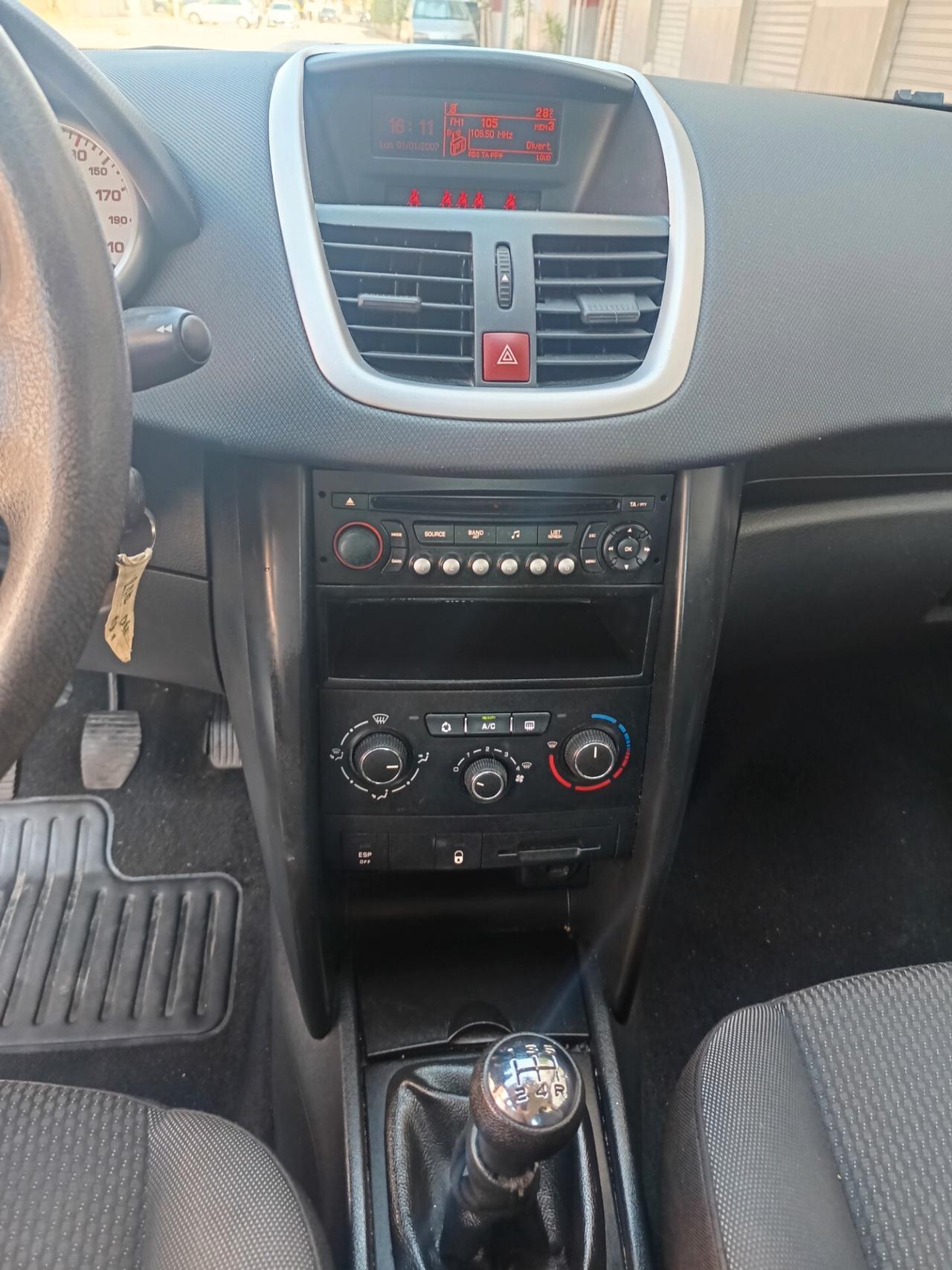 Peugeot 207 1.4 HDi 70CV FAP 5p. XS