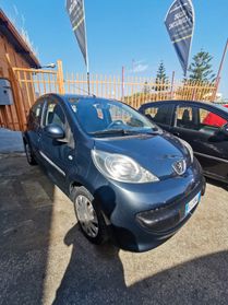 Peugeot 107 1.0 68CV 5p. Sweet Years 2Tronic 2007