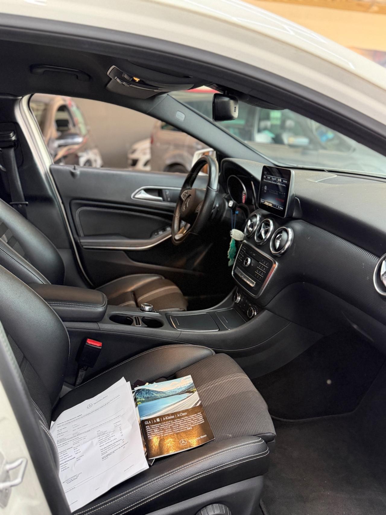 Mercedes-benz A 180 d Premium