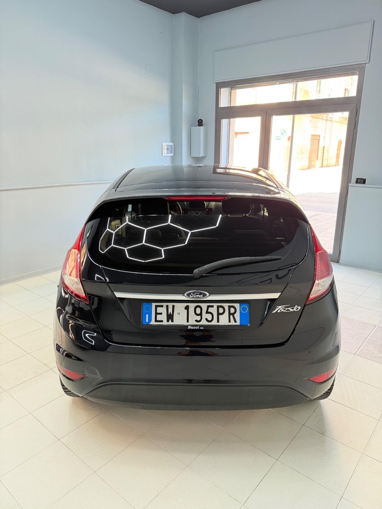 Ford Fiesta 1.5 TDCi 75CV 5 porte Titanium