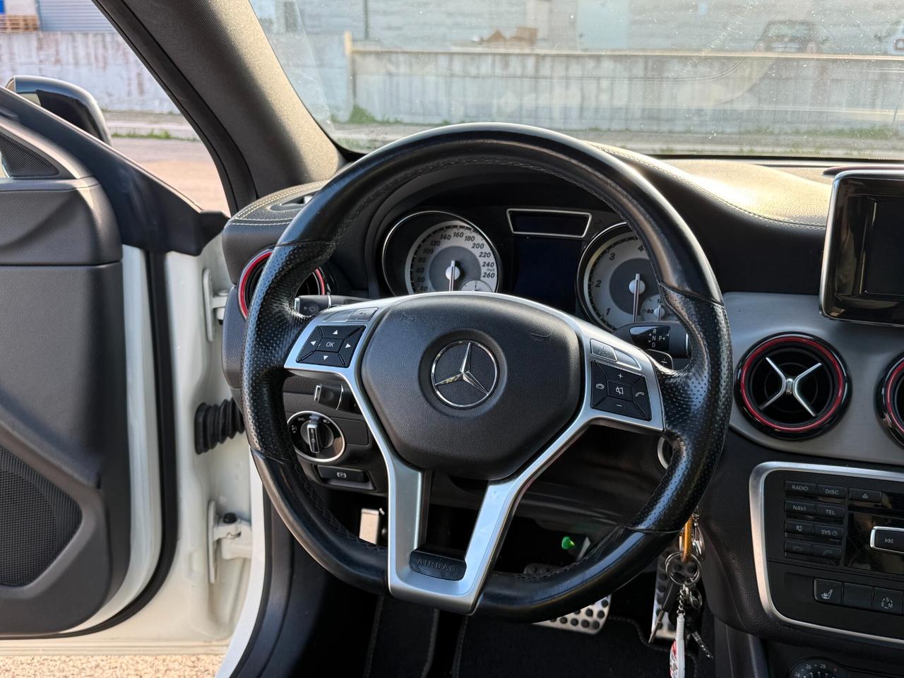 Mercedes-benz CLA 220 CDI Automatic Premium