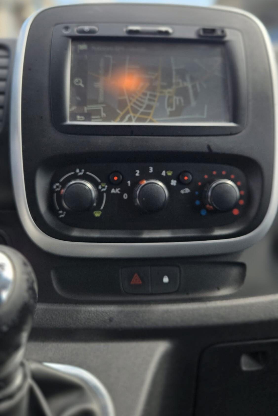 Renault Trafic 1.6 dci 125CV 9 Posti Uff Italy Lega Navi