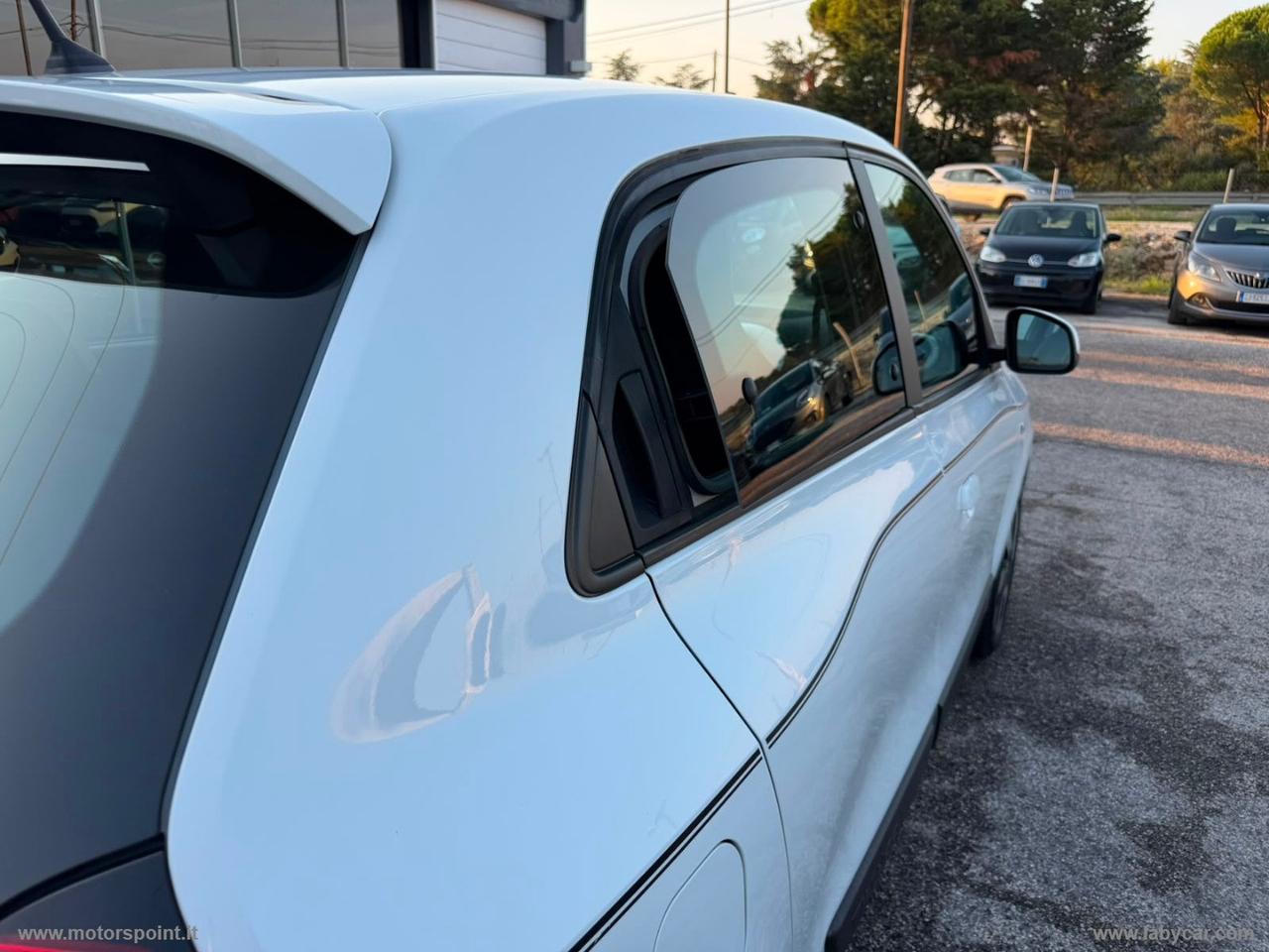 RENAULT Twingo SCe Lovely
