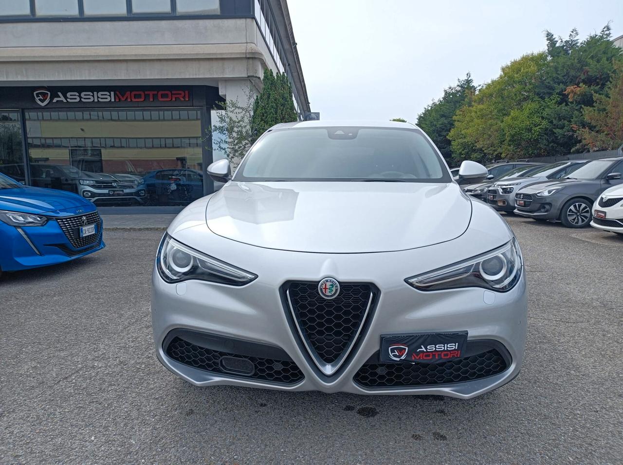 Alfa Romeo Stelvio 2.2 Turbodiesel 180 CV AT8 RWD Business