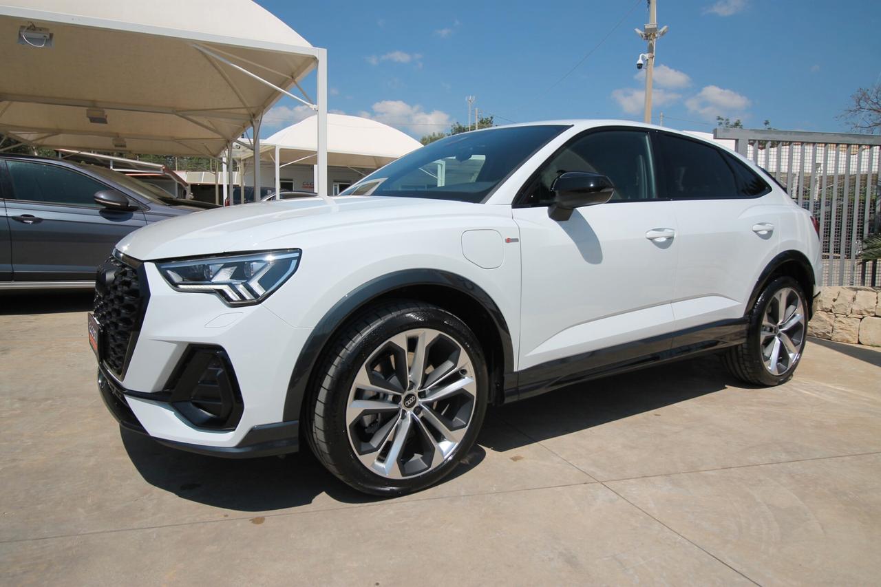 Audi Q3 SPB 45 TFSI e Identity Black|2024
