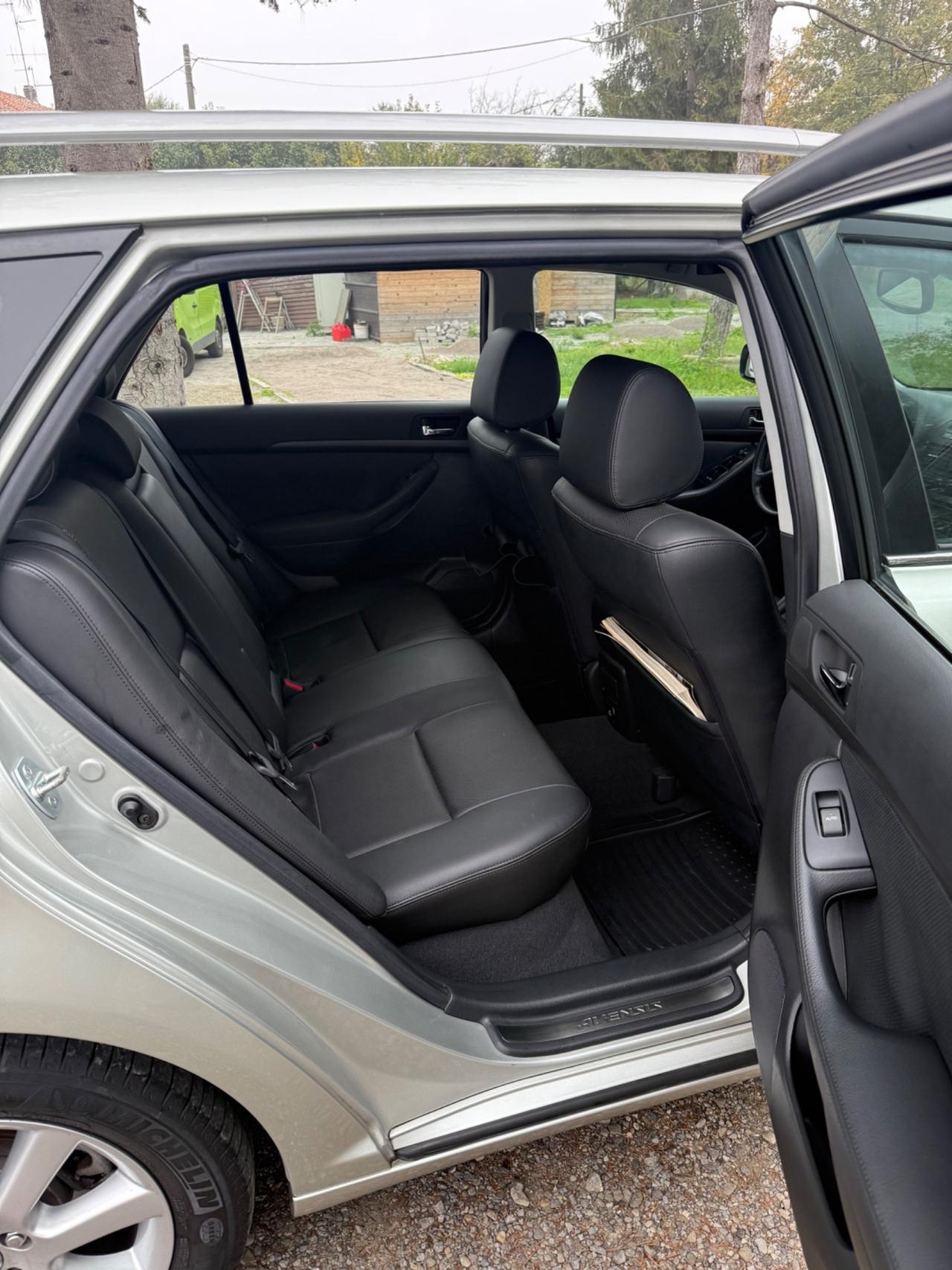 Toyota Avensis 2.0 D-4D Wagon Executive