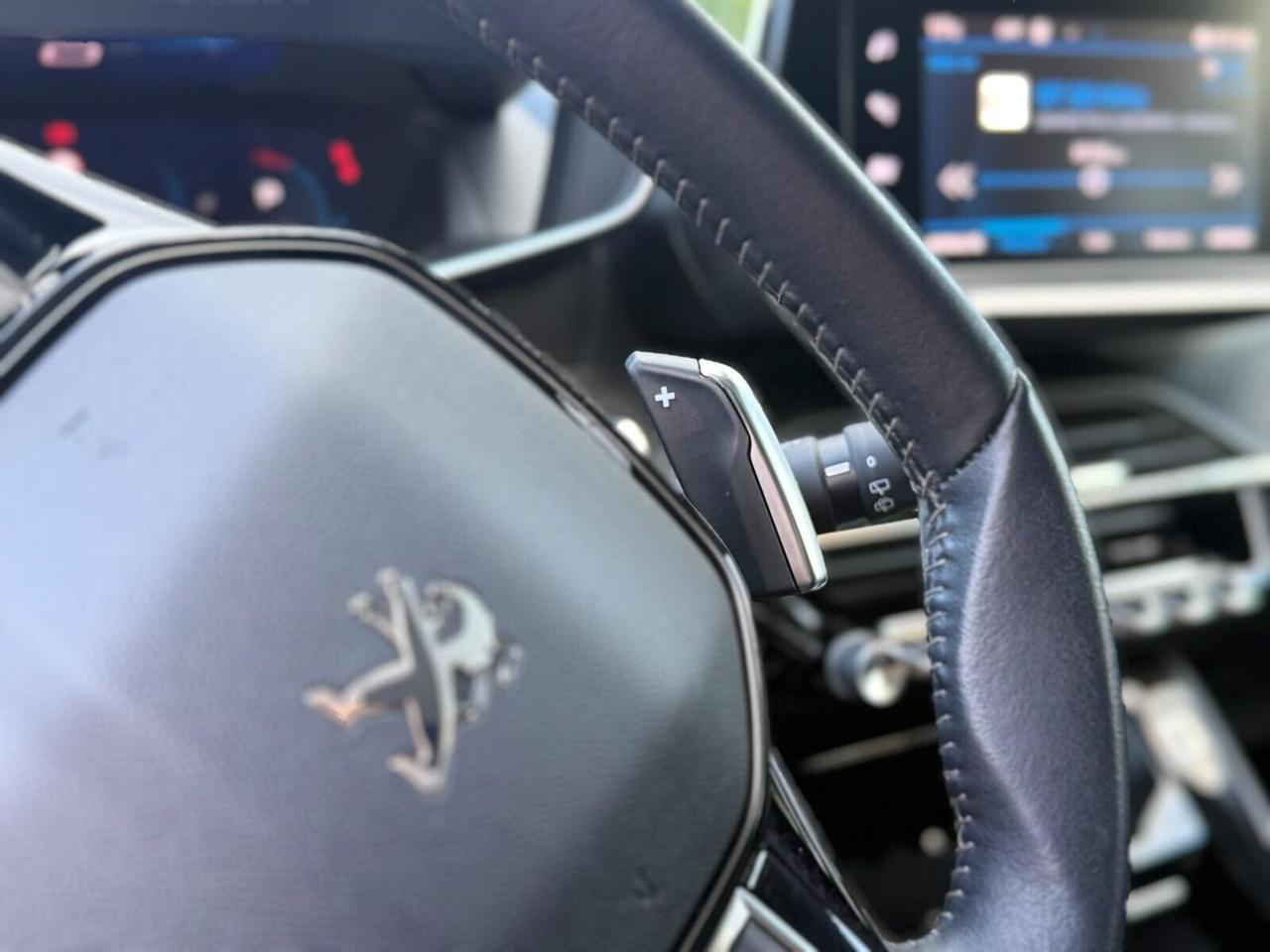 Peugeot 208 PureTech 100 Allure AUTOMATIC
