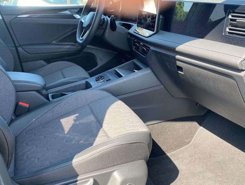 Volkswagen Tiguan 1.5 eTSI 96KW ACT Life DSG Led Navi 18" Camera