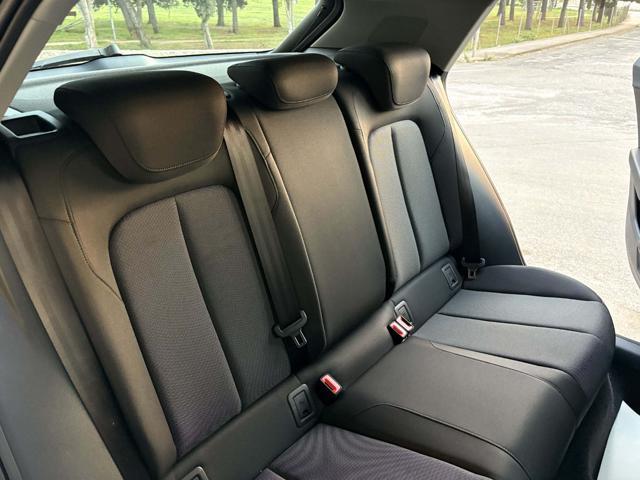 AUDI Q2 30 TDI Business CERCHI DA18''