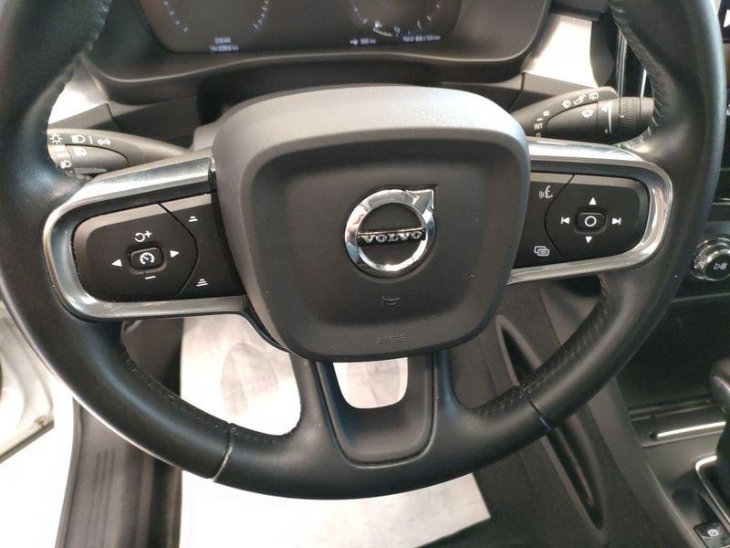 Volvo XC40 T2 Momentum
