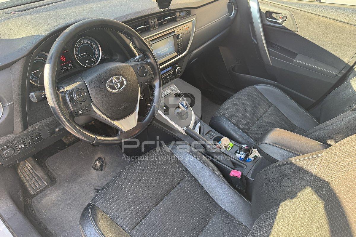 TOYOTA Auris Touring Sports 1.8 Hybrid Lounge