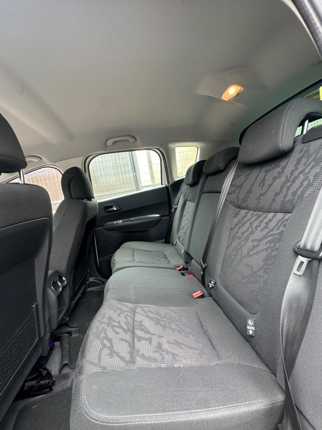 Peugeot 3008 2.0 HDi 150CV Active