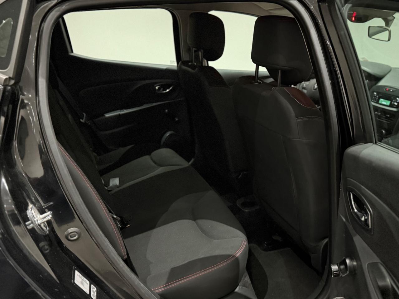 Renault Clio 1.2 75CV GPL cv75/kw55 Per Neopatentati