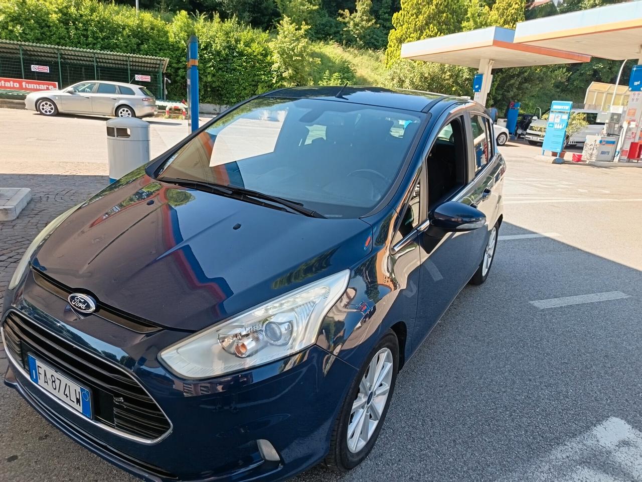 Ford B-Max 1.5 TDCi 95 CV Titanium ok neo patente
