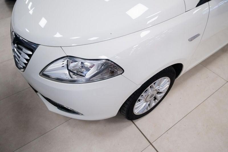 Lancia Ypsilon 1.2 8v Silver s&s 69cv E6