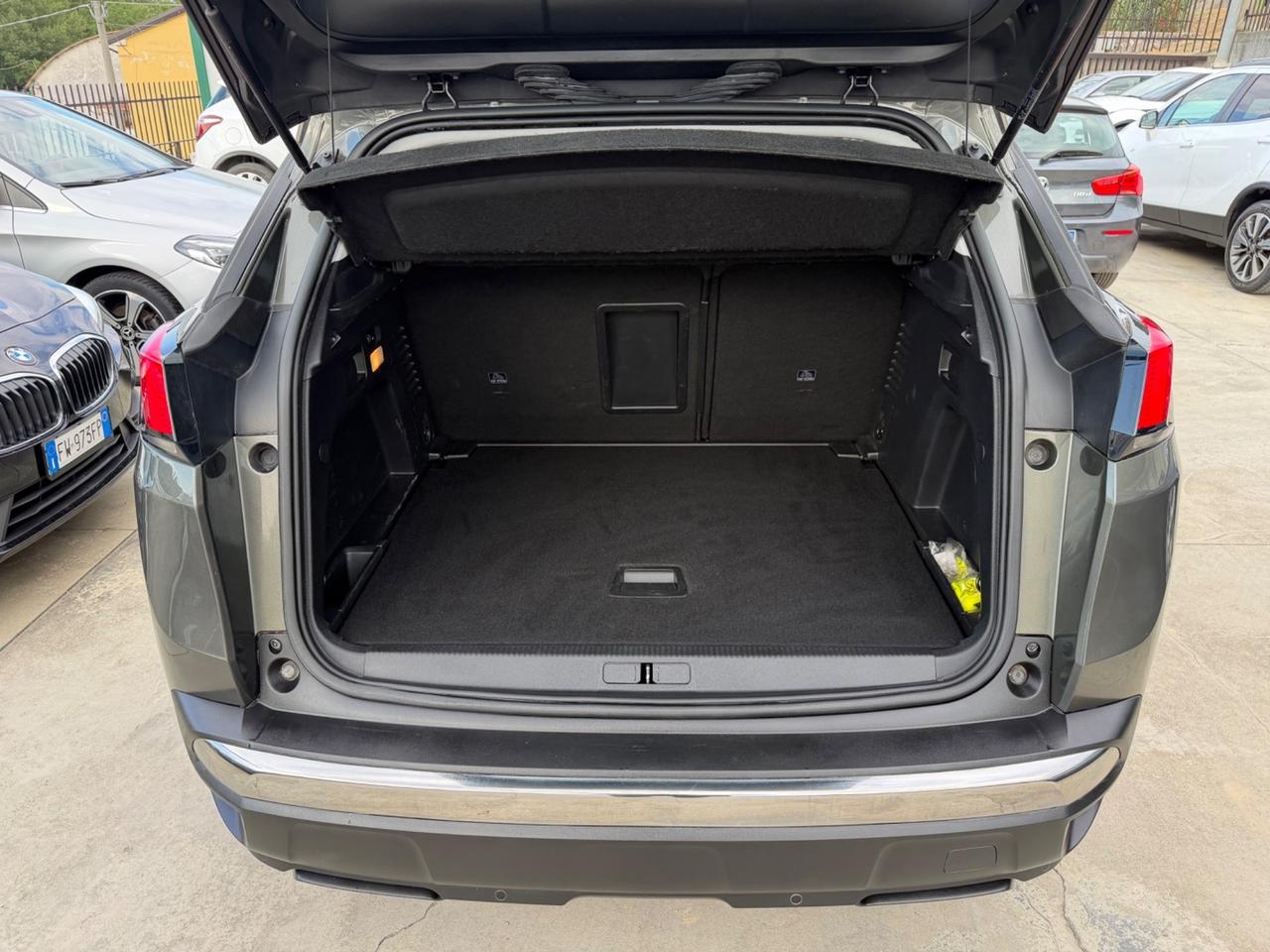 Peugeot 3008 BlueHDi 130 S&S EAT8 Allure