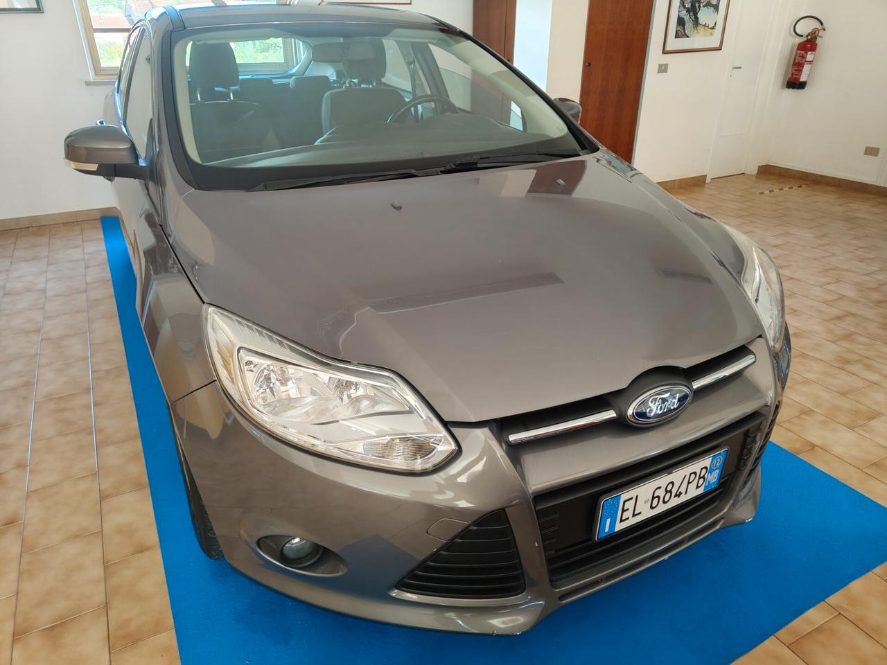 Ford Focus 1.6 105 CV
