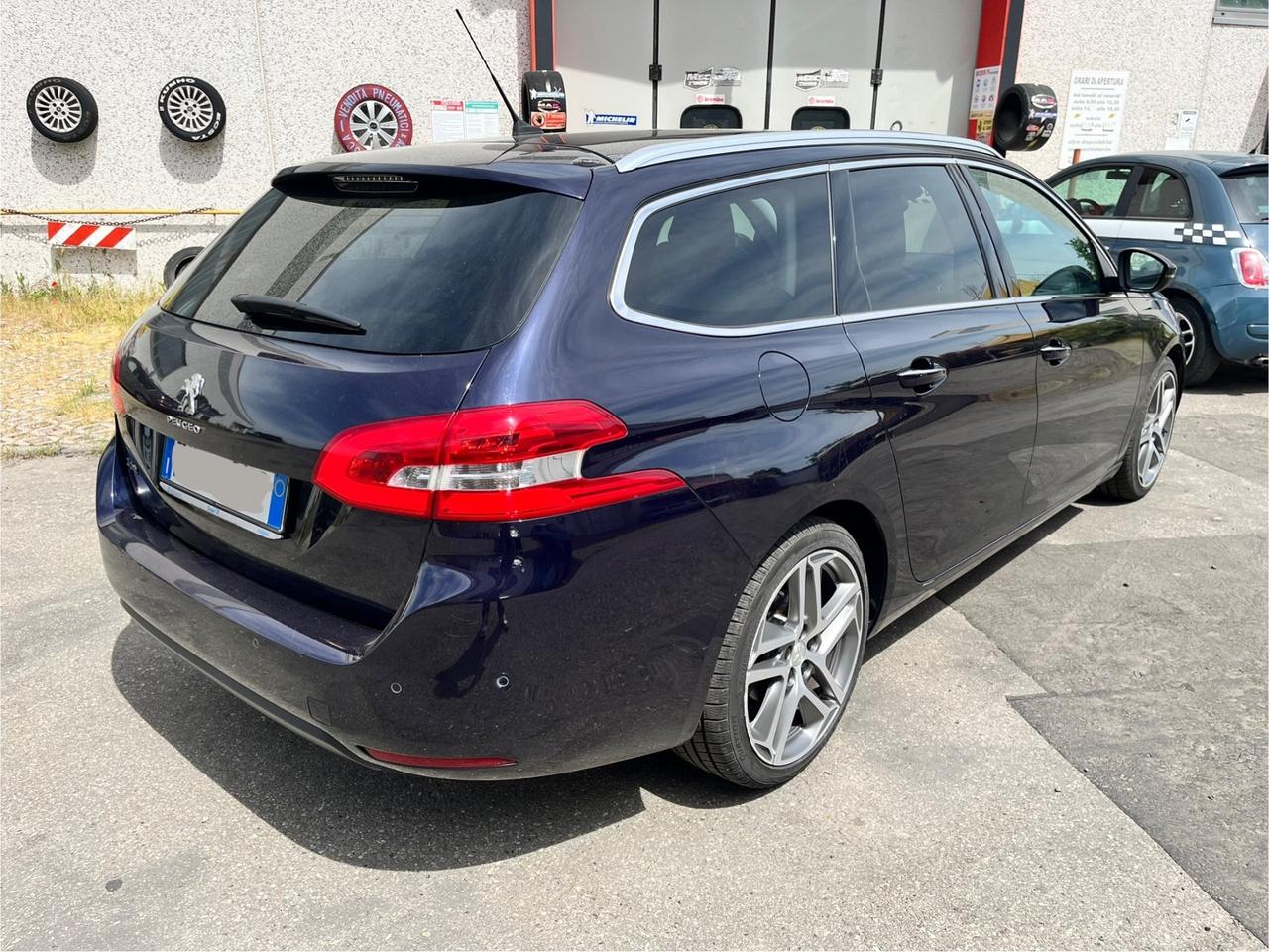 Peugeot 308 1.6 e-HDi 115CV Stop&Start CC Allure