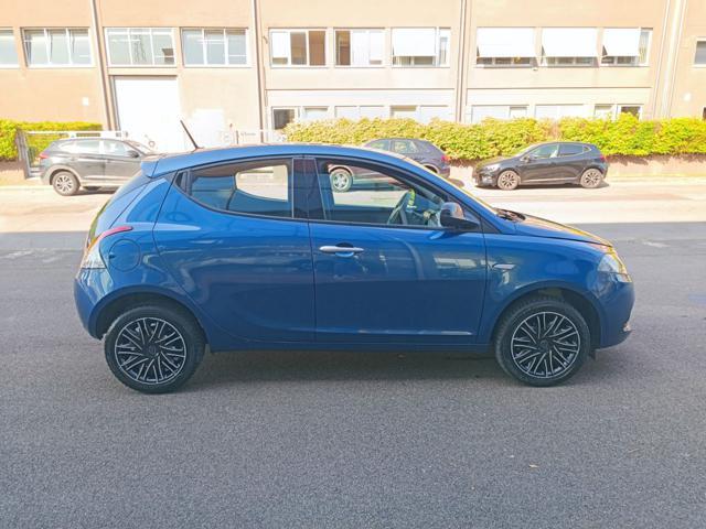 LANCIA Ypsilon 1.0 FireFly 5 porte S&S Hybrid Gold