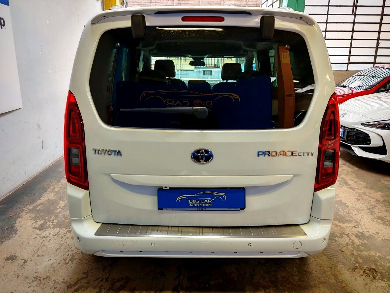 Toyota Proace Verso 7 POSTI 1.5 D Executive