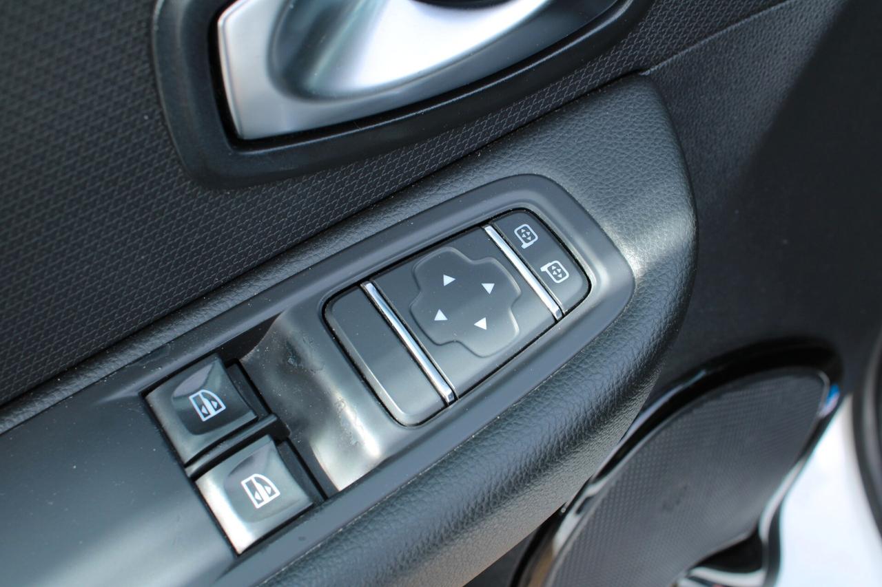 Renault Clio dCi 8V 75 CV 5 porte Duel