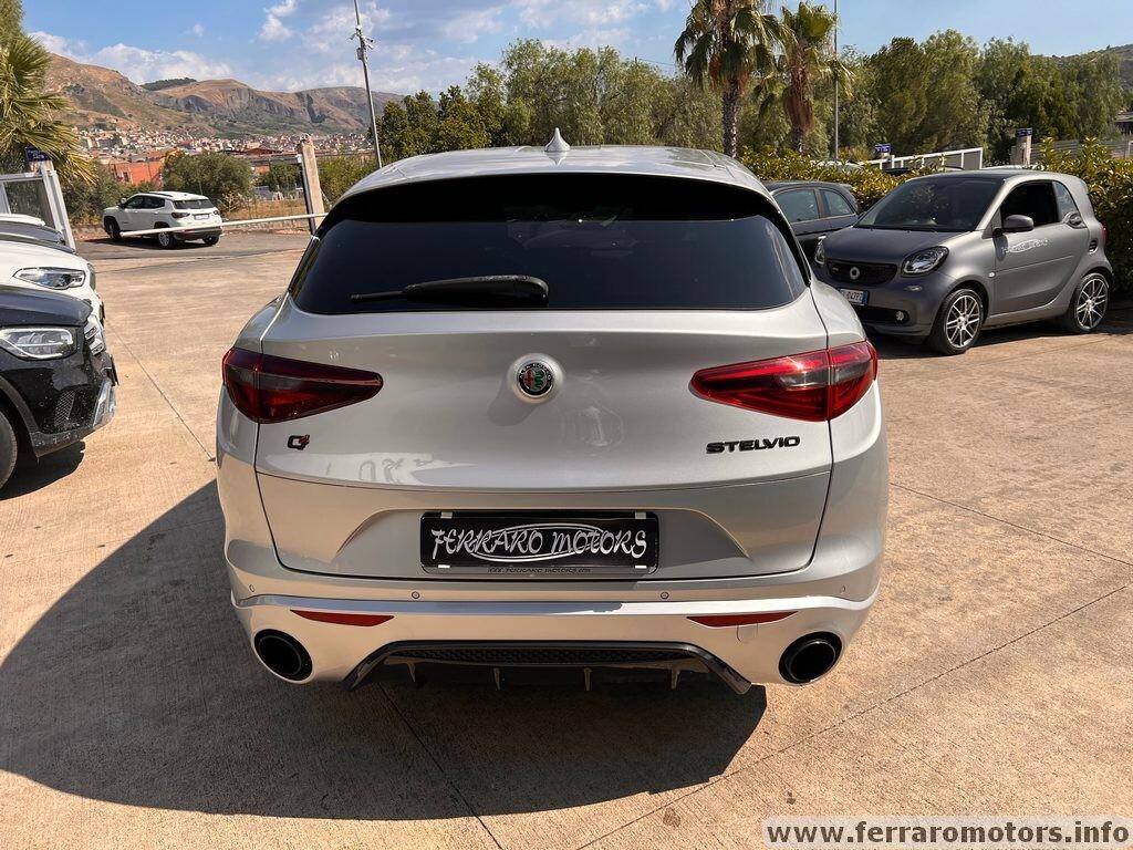 Alfa Romeo Stelvio 2.0 Turbo 280 CV AT8 Q4 Executive