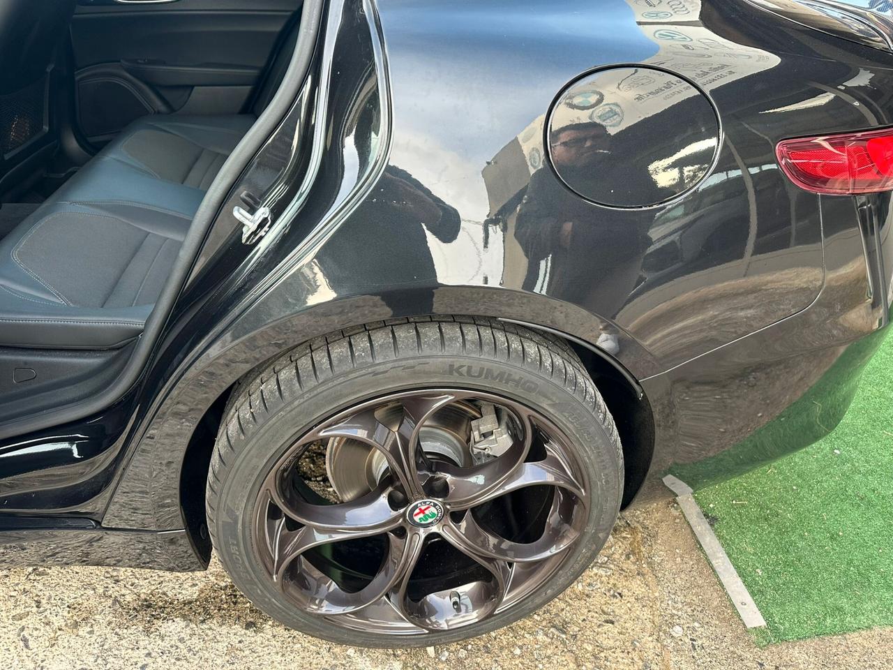 Alfa Romeo Giulia 2.2 Turbodiesel 180 CV Business Sport