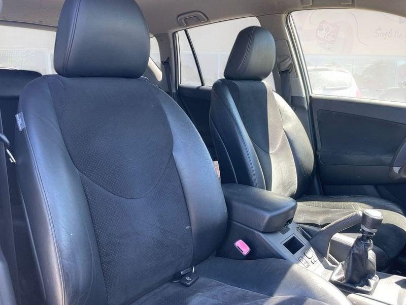 Toyota RAV4 2.2 D-4D 150cv 4 X 4 PREZZO VERO