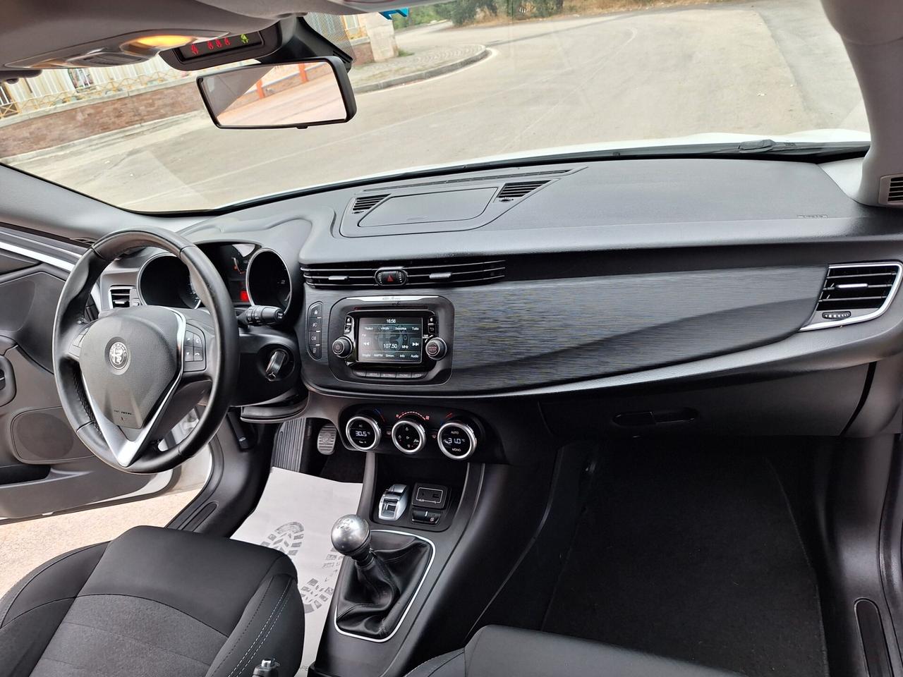 Alfa Romeo Giulietta 1.6 JTDm-2 120 CV Distinctive