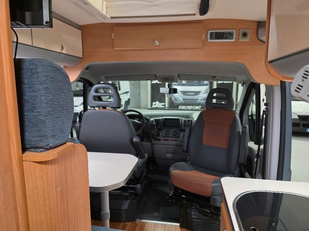 CAMPER VAN WEINSBERG COSMOS