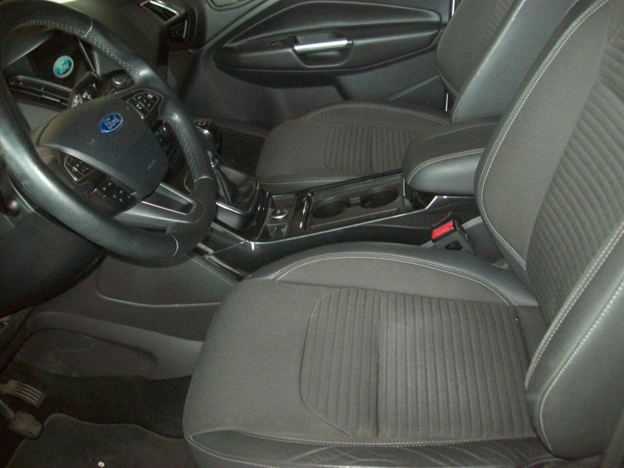 Ford Kuga 1.5 TDCI 120 CV S&S 2WD Titanium