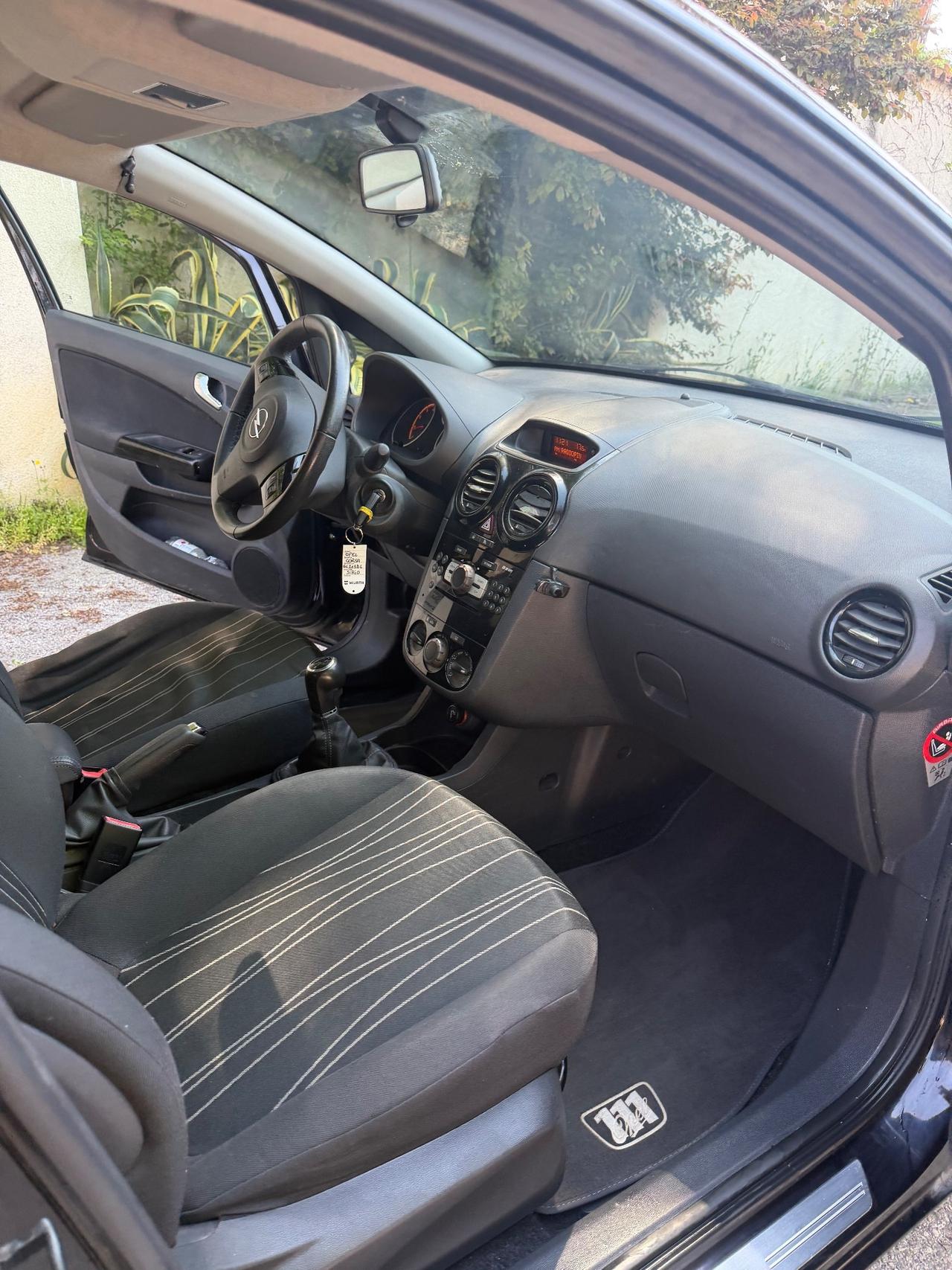 Opel Corsa 1.2 5 porte Easytronic Cosmo
