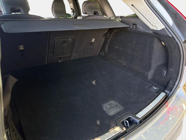 VOLVO XC60 B4 (d) AWD automatico