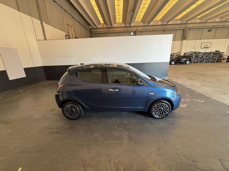 Lancia Ypsilon Ypsilon 1.0 FireFly 5 porte S&S Hybrid Platino
