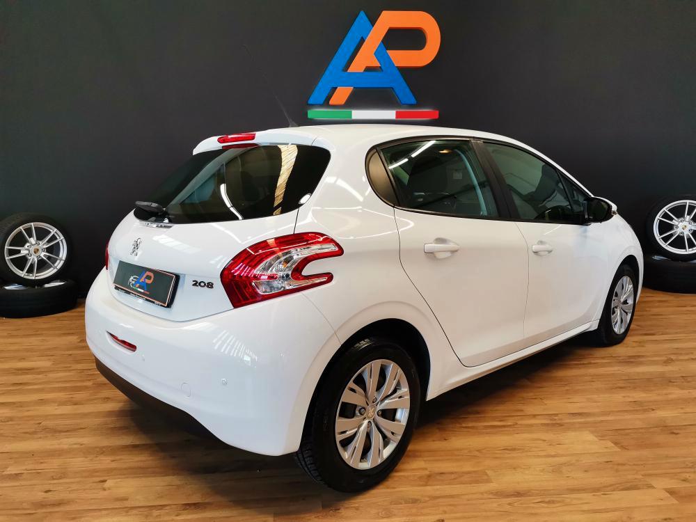 Peugeot 208 5 Porte 208 5p 1.4 hdi 8v Allure